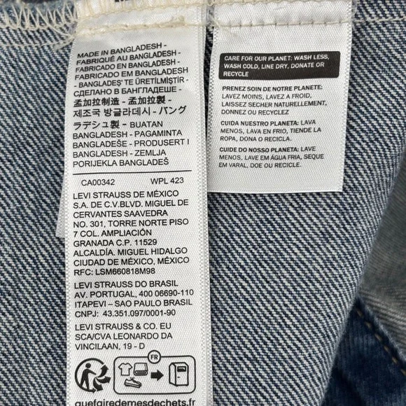 Levis Mens Relaxed Trucker Jacket Medium Wash Blue Denim Embroidered Logo Size M - Picture 9 of 13